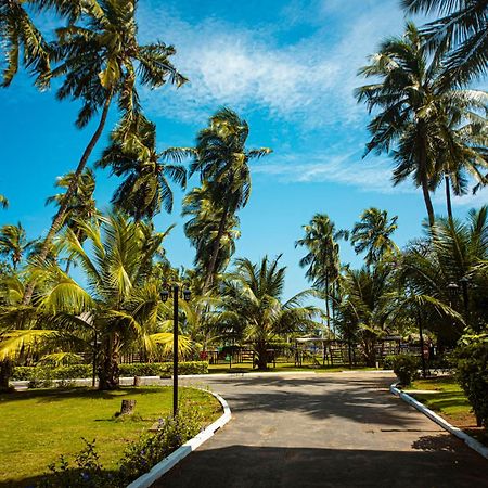 Hotel Sarakawa Lome Luaran gambar