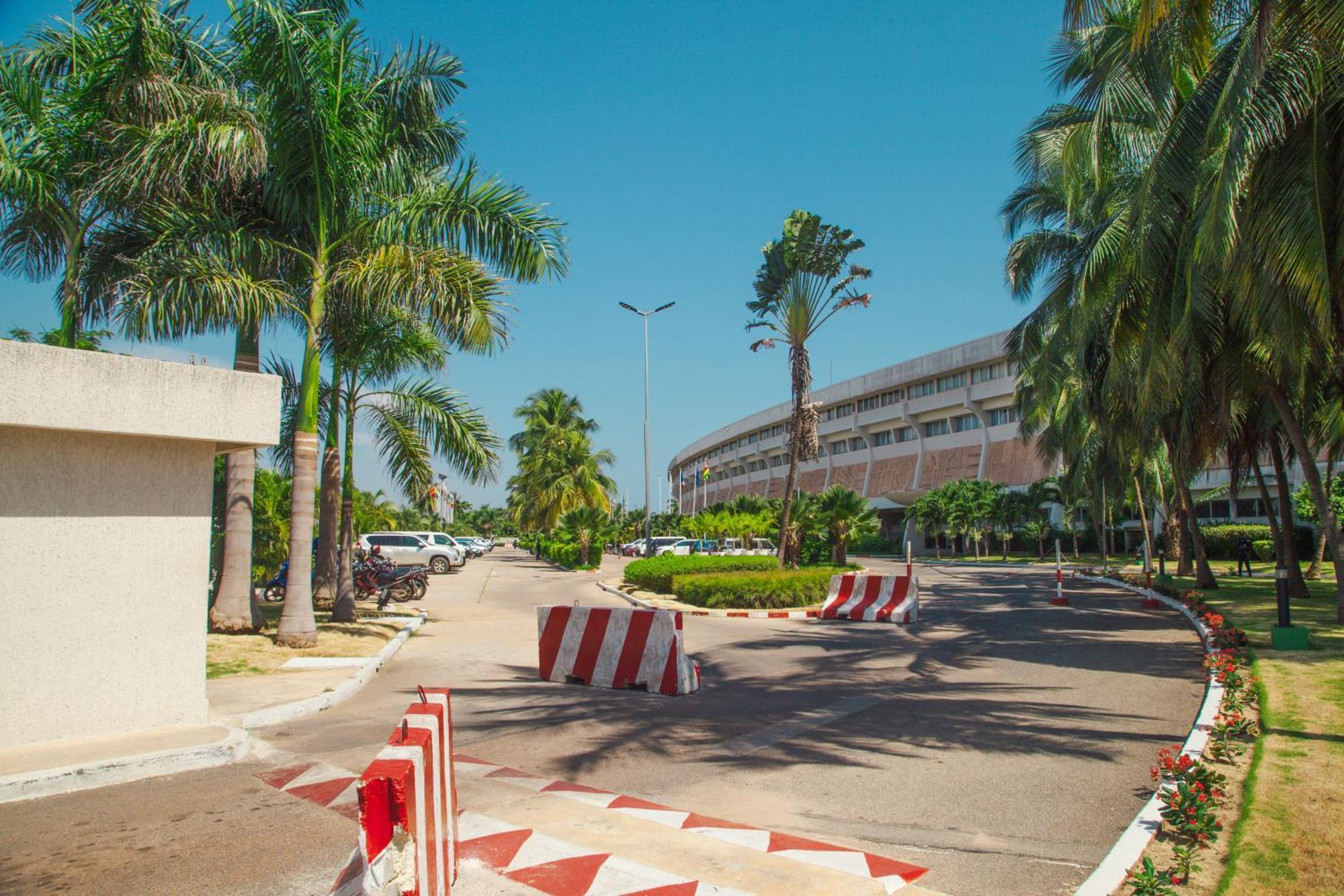 Hotel Sarakawa Lome Luaran gambar
