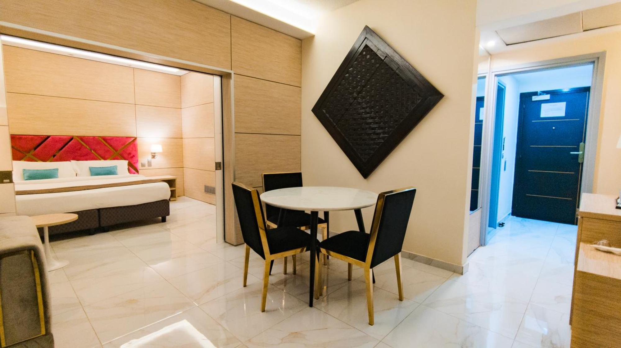 Hotel Sarakawa Lome Luaran gambar