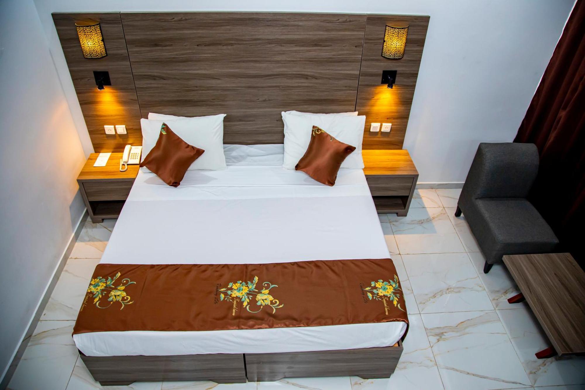 Hotel Sarakawa Lome Luaran gambar