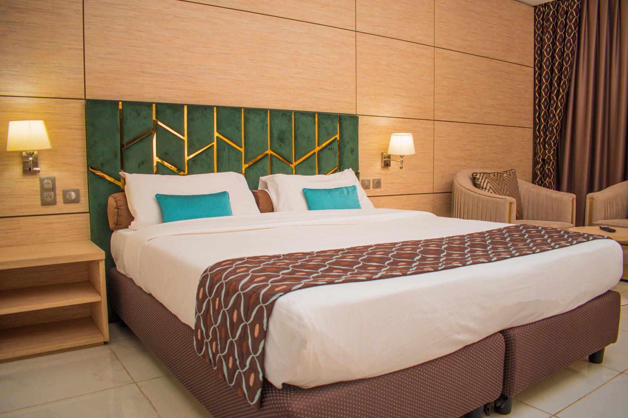 Hotel Sarakawa Lome Luaran gambar