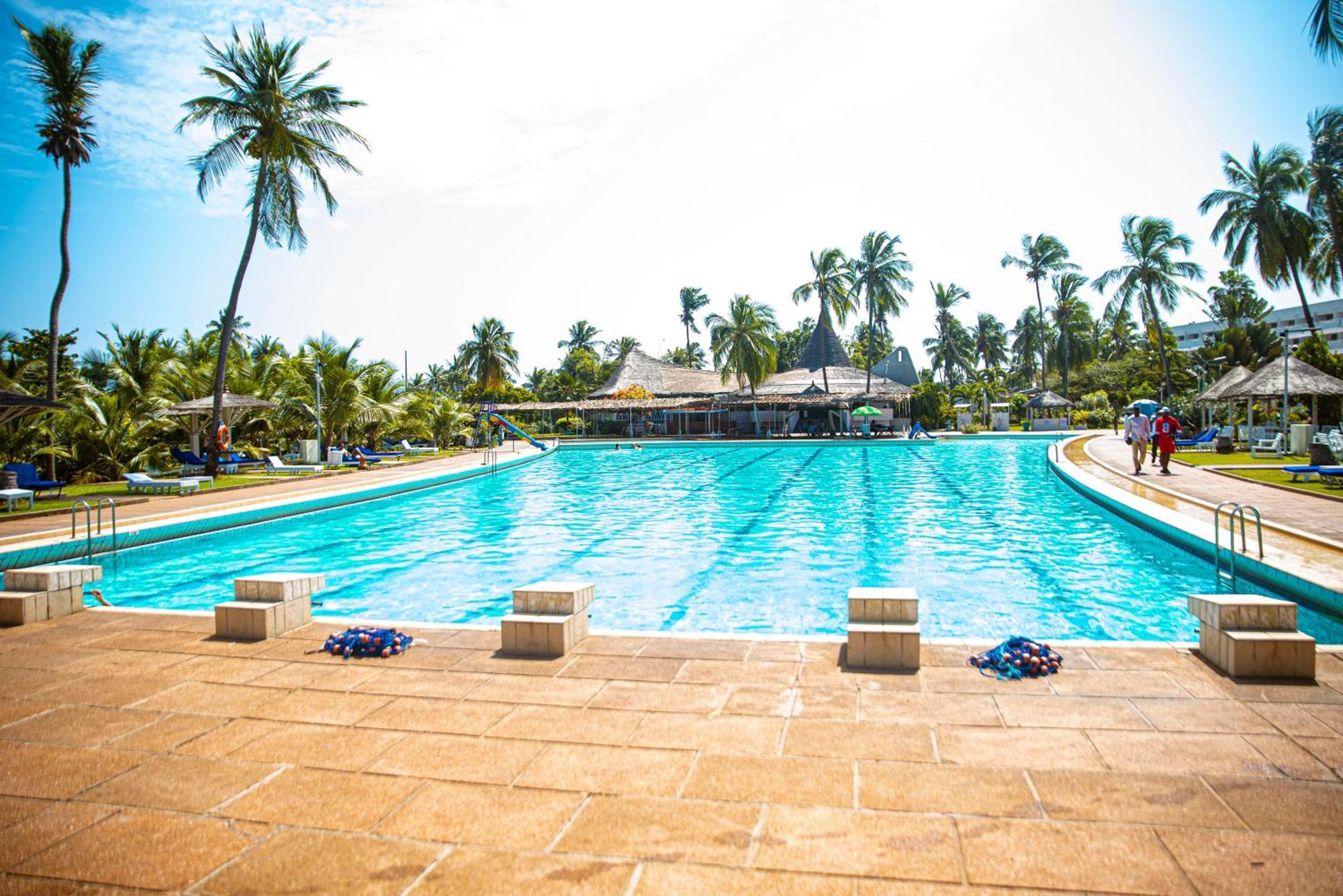 Hotel Sarakawa Lome Luaran gambar
