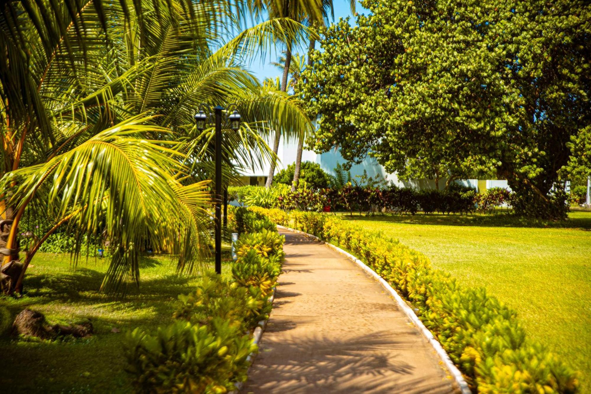 Hotel Sarakawa Lome Luaran gambar