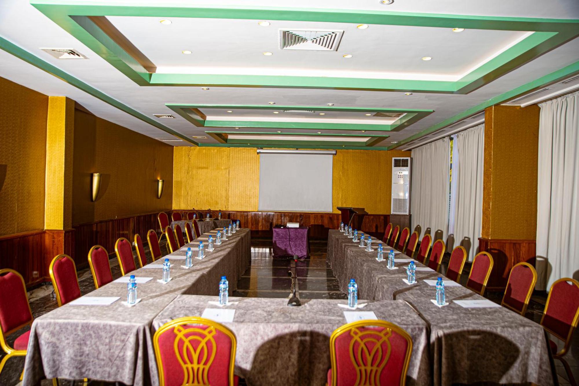 Hotel Sarakawa Lome Luaran gambar